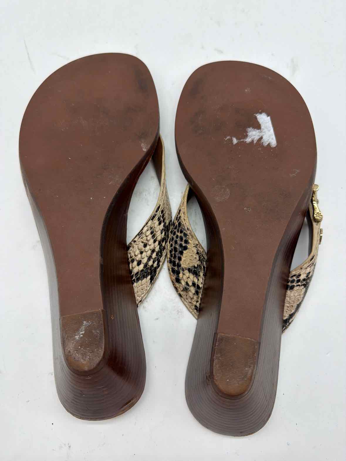 Pre-Owned Tory Burch Tan Size 8.5 Wedge Heels | True Fashionistas.