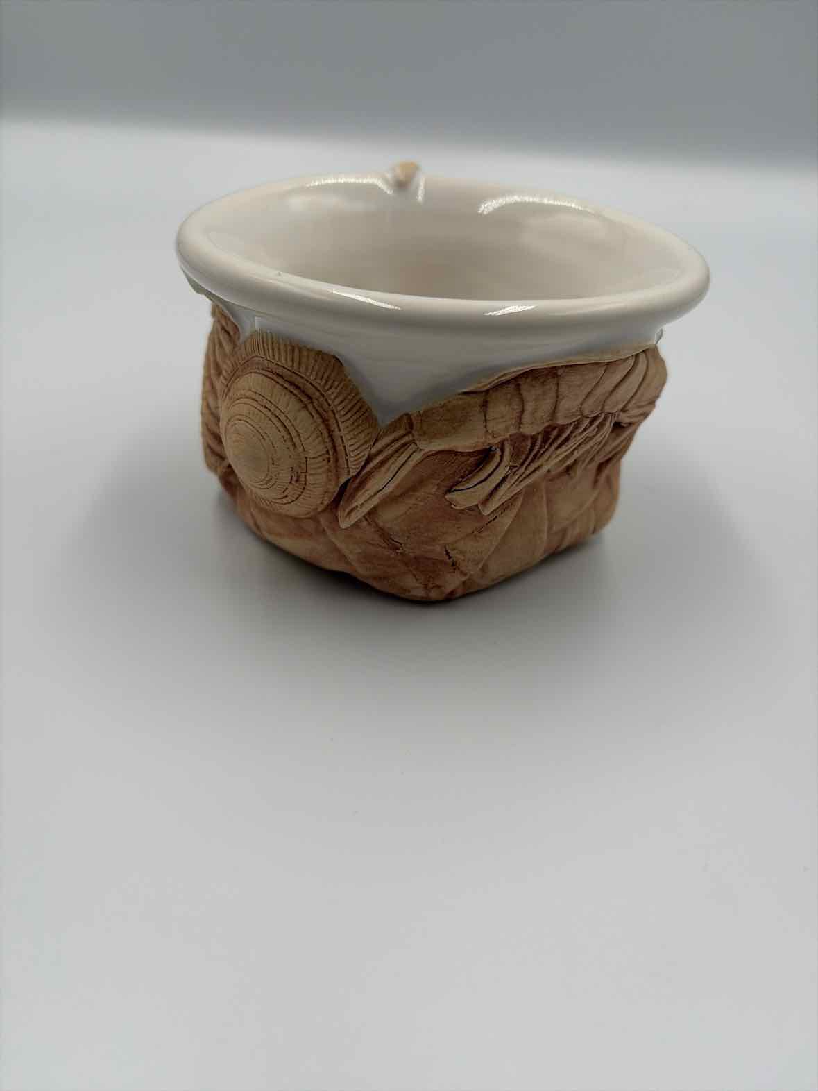 Tan & White Ceramic Bowl | True Fashionistas.