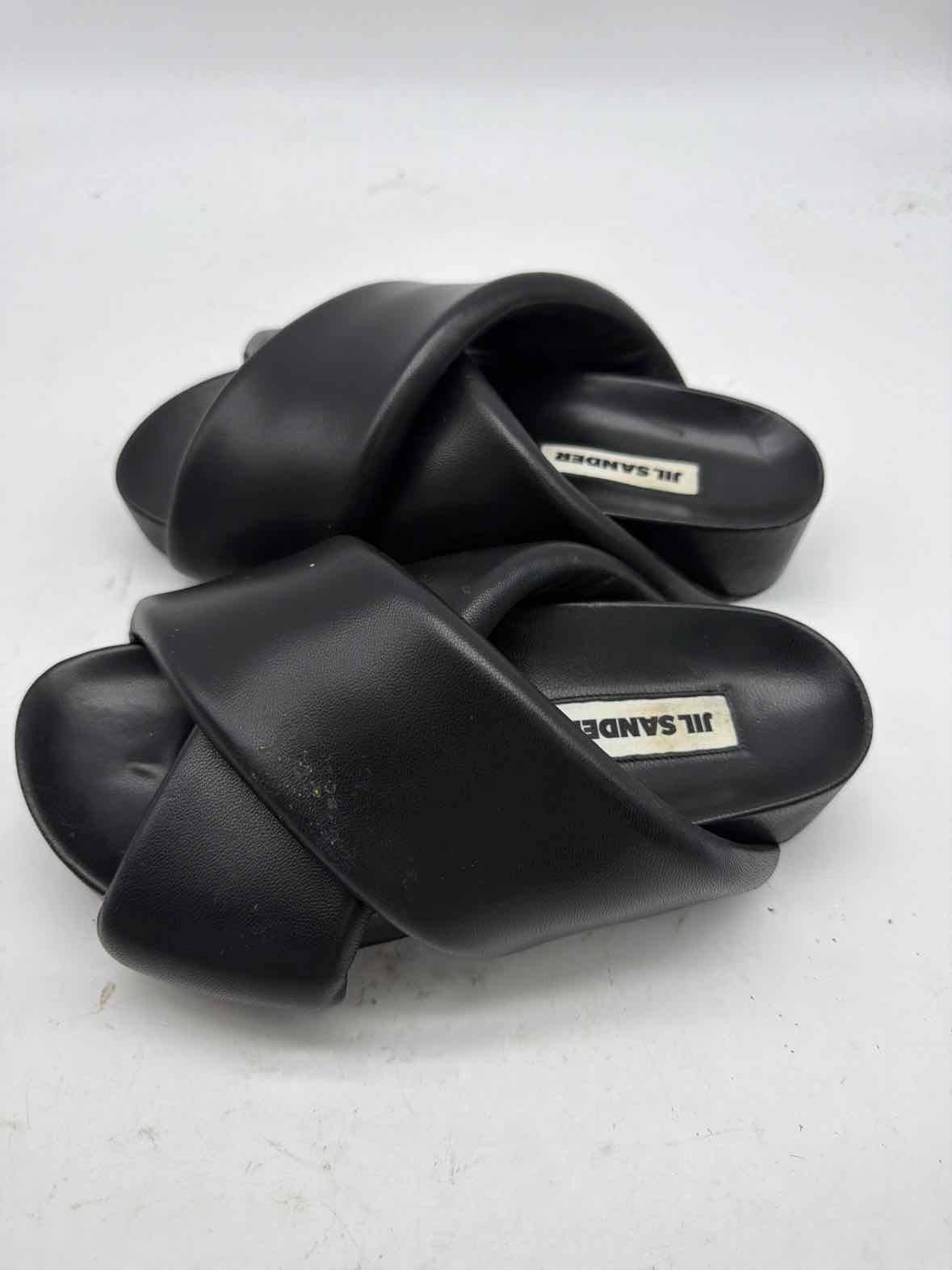 Pre-Owned Jill Stuart Black Size 6 Mule Sandals | True Fashionistas.