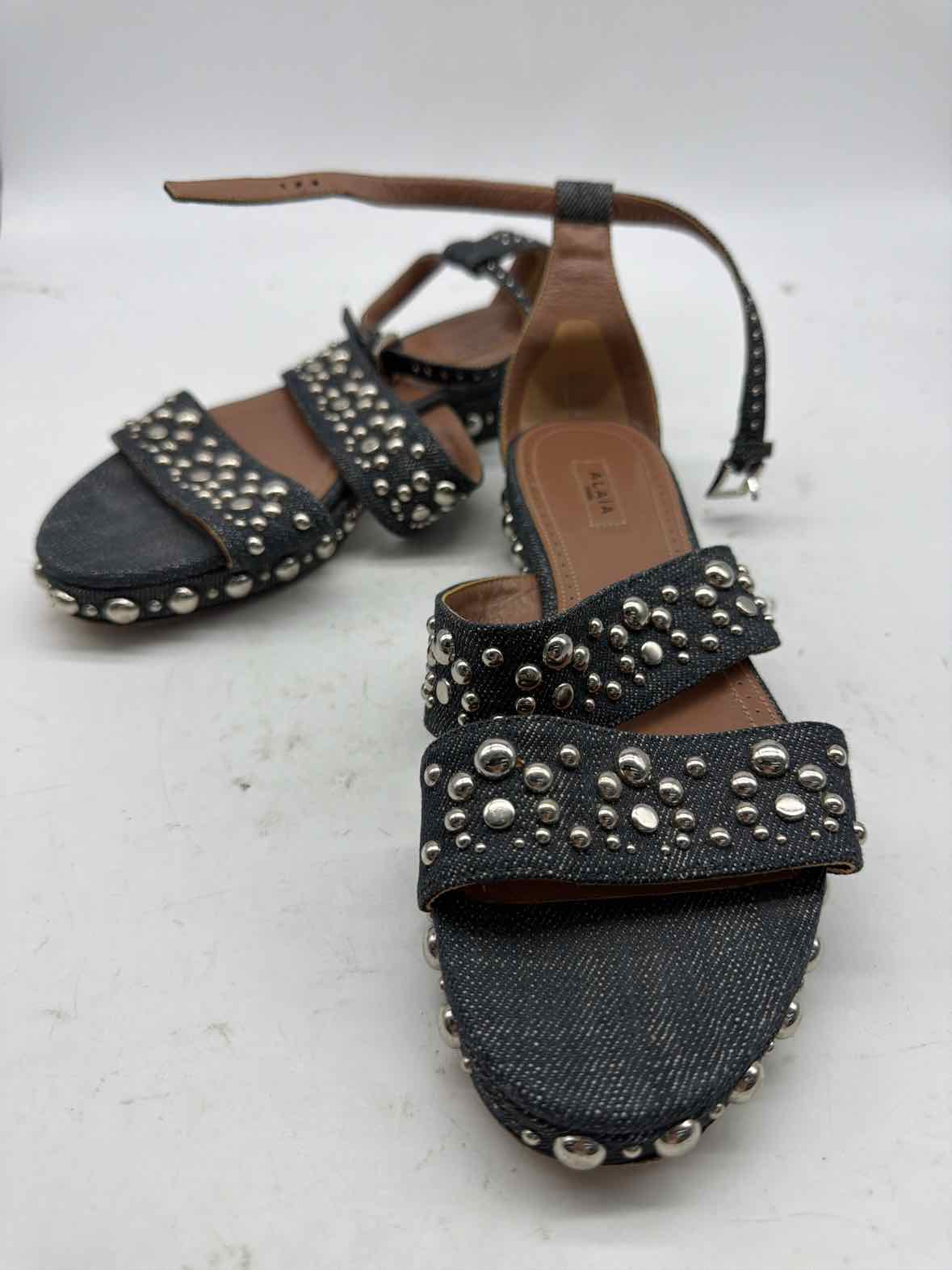 Pre-Owned Alaia Blue Size 7 Strappy Sandals | True Fashionistas.