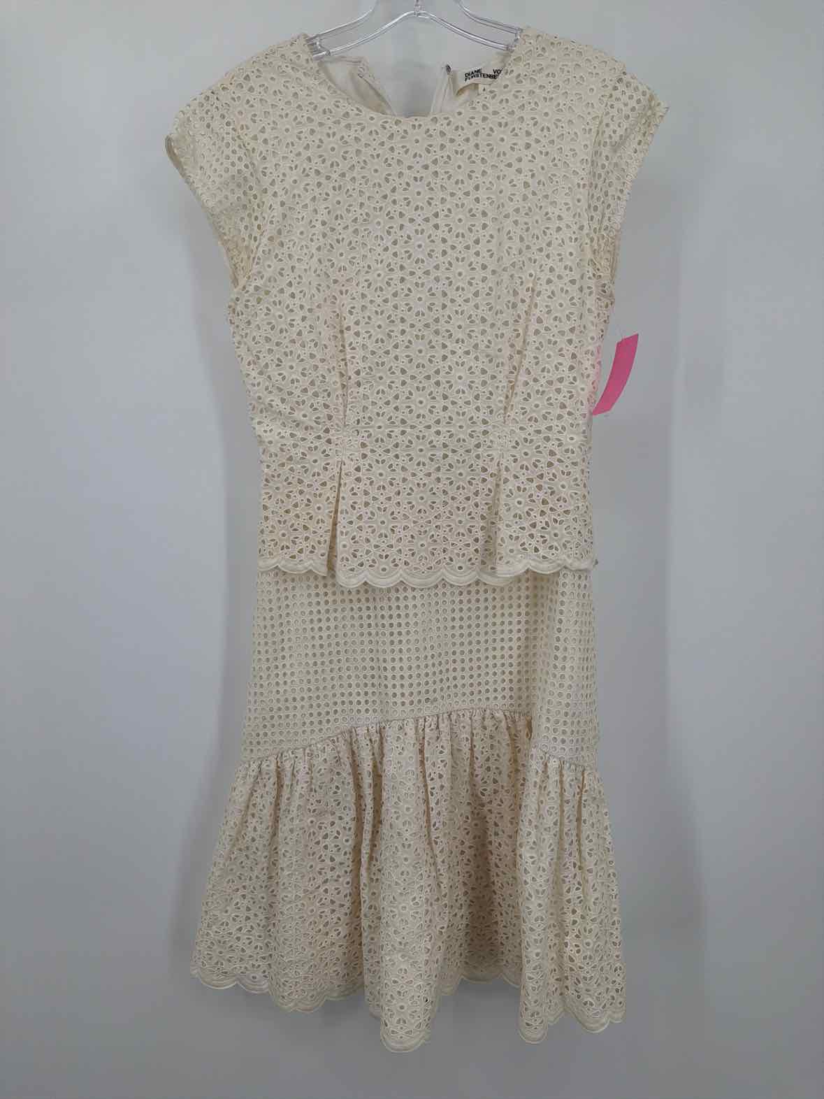 Pre-Owned Diane Von Furstenberg White Size 4 Short Sleeveless Dress | True Fashionistas.