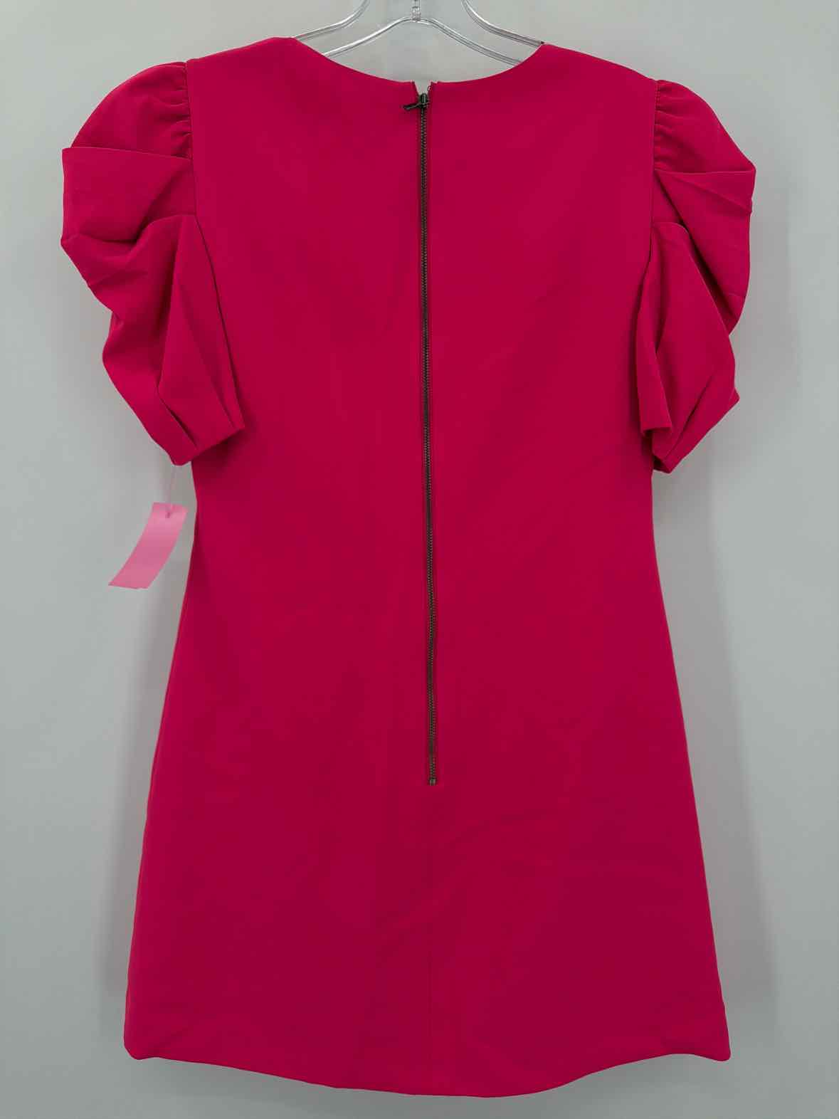 Pre-Owned Alice + Olivia Pink Size 6 Short Short Sleeve Dress | True Fashionistas.