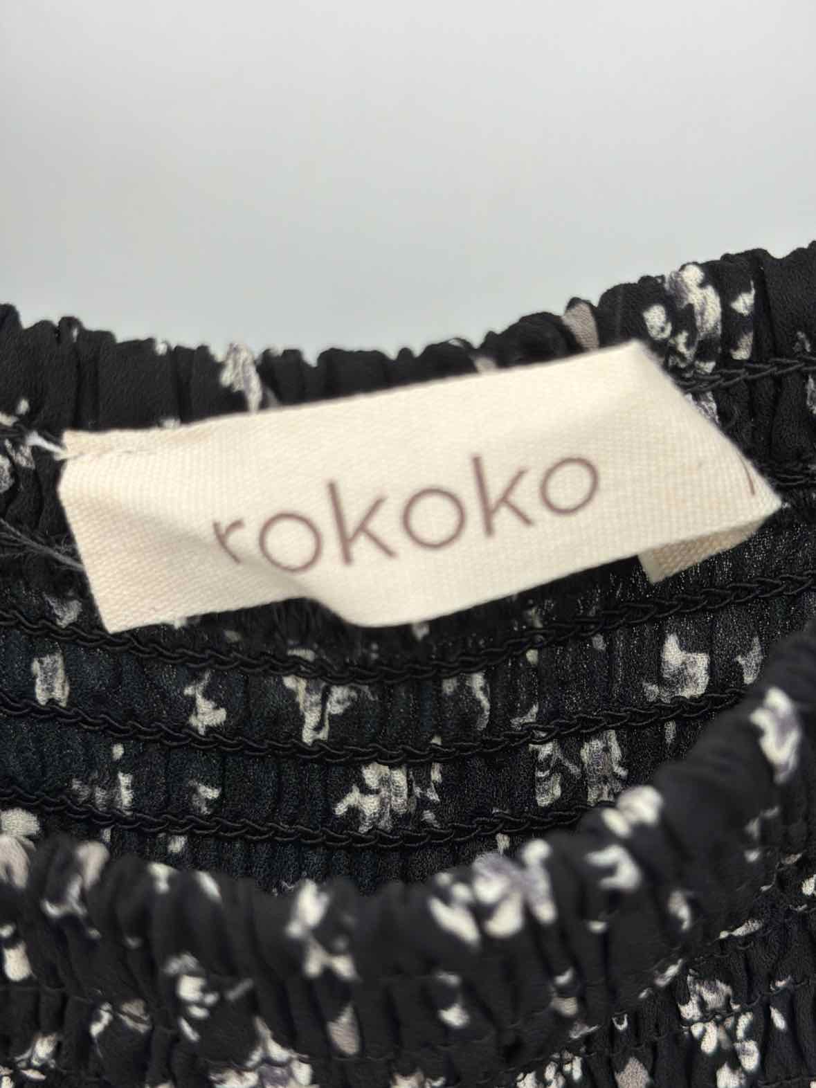 Pre-Owned Rokoko Black Size Medium Short Long Sleeve Dress | True Fashionistas.