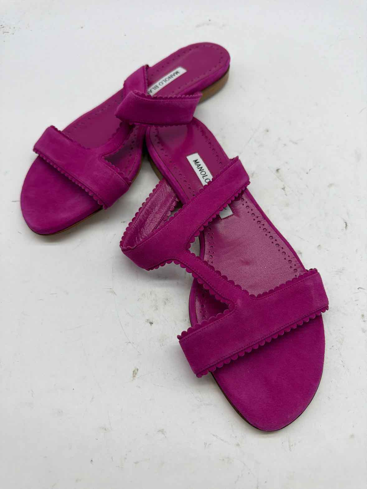 Pre-Owned Manolo Blahnik Pink Size 10 Mule Sandals | True Fashionistas.