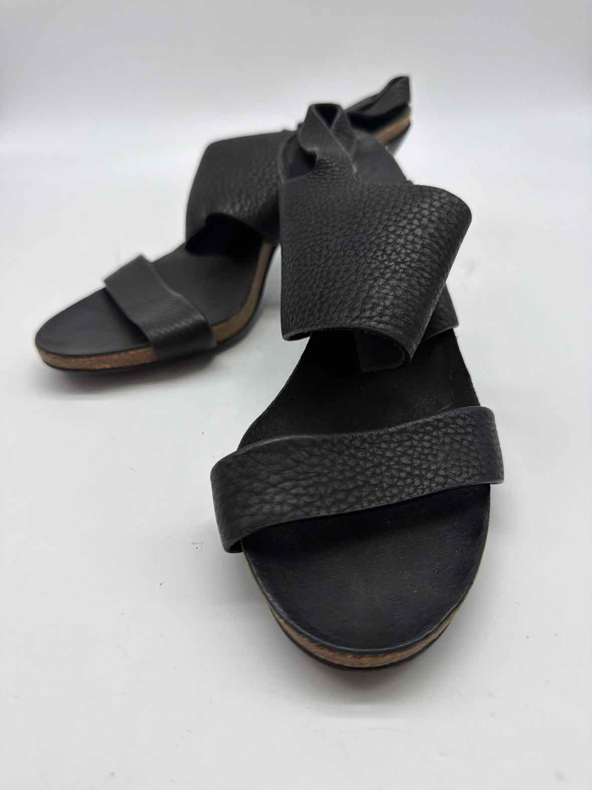 Pre-Owned Pedro Garcia Black Size 37 Strappy Heels | True Fashionistas.