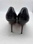 Pre-Owned Christian Louboutin Black Size 9 Patent Leather Pump Heels | True Fashionistas.