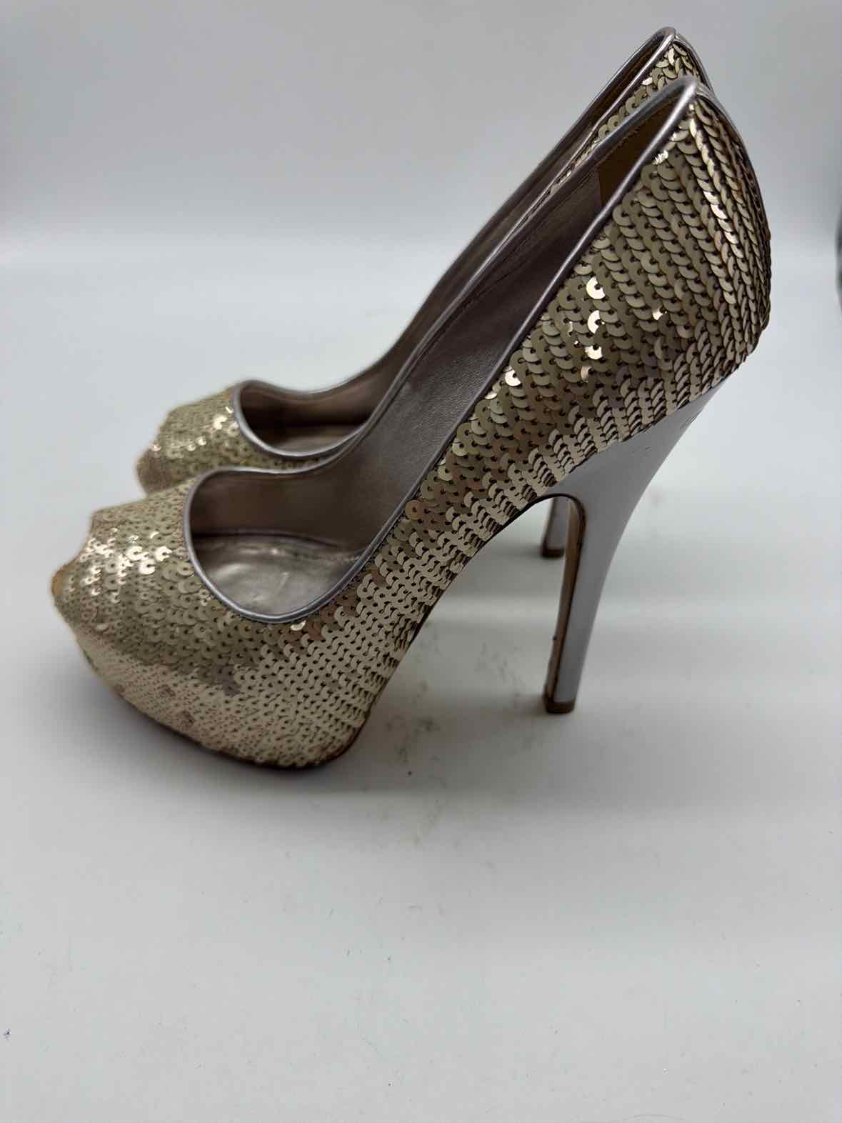 Pre-Owned Louis Vuitton Gold Size 35.5 Sequin Stiletto Heels | True Fashionistas.