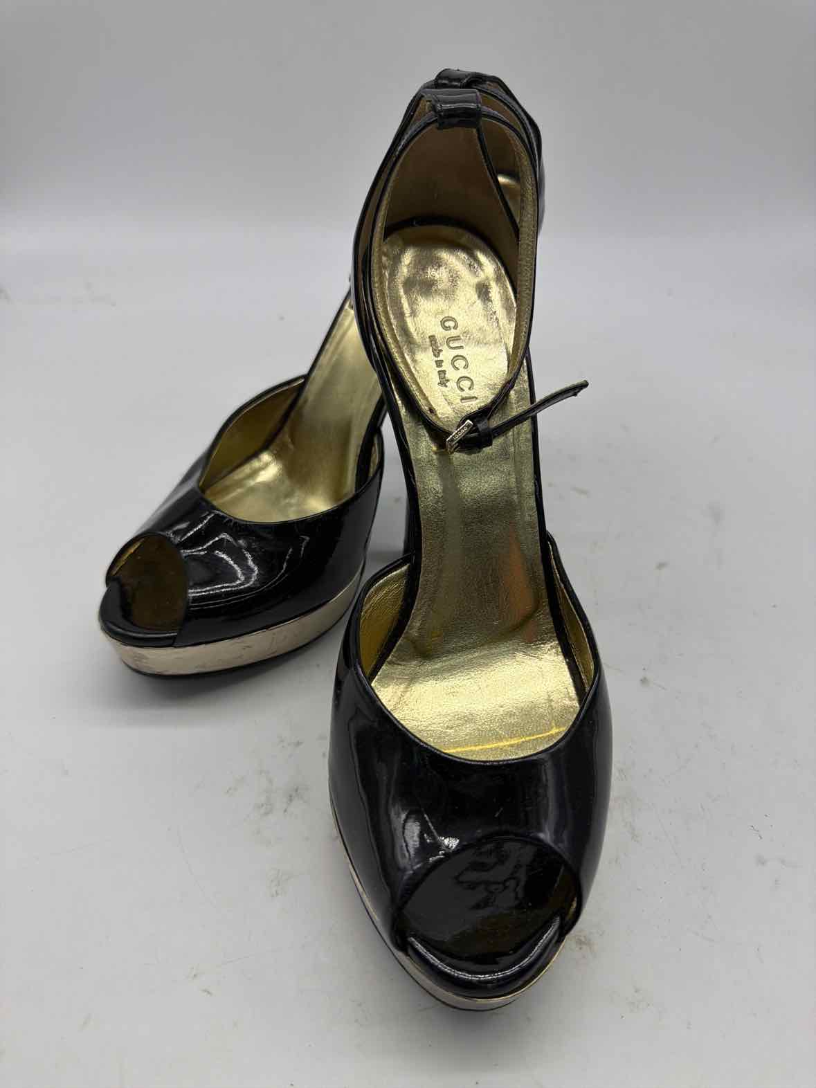 Pre-Owned Gucci Black Size 9.5 Patent Leather Peep Toe Heels | True Fashionistas.