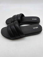Pre-Owned MIA Black Size 10 Mule Sandals | True Fashionistas.