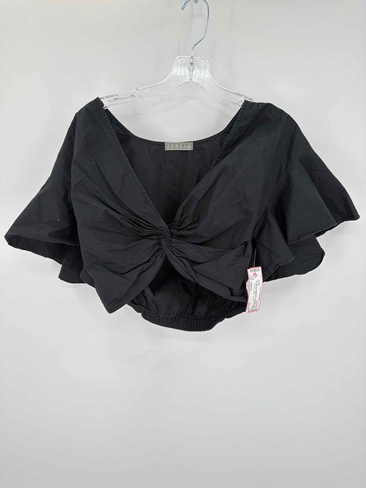 Pre-Owned ROMEA Black Size Medium Cropped Blouse | True Fashionistas.