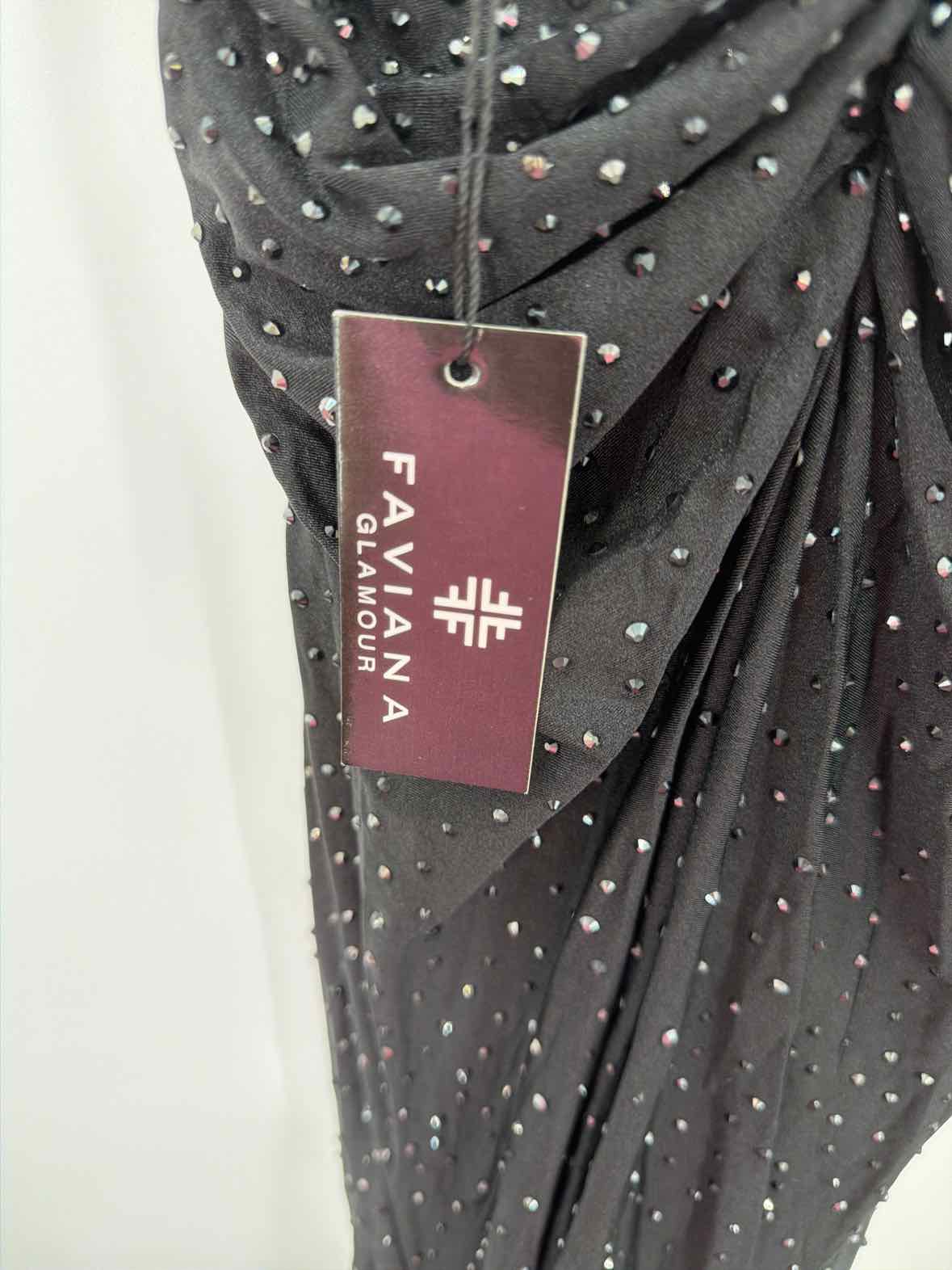 Pre-Owned Faviana Black Size 6 Evening Long Evening Gown | True Fashionistas.