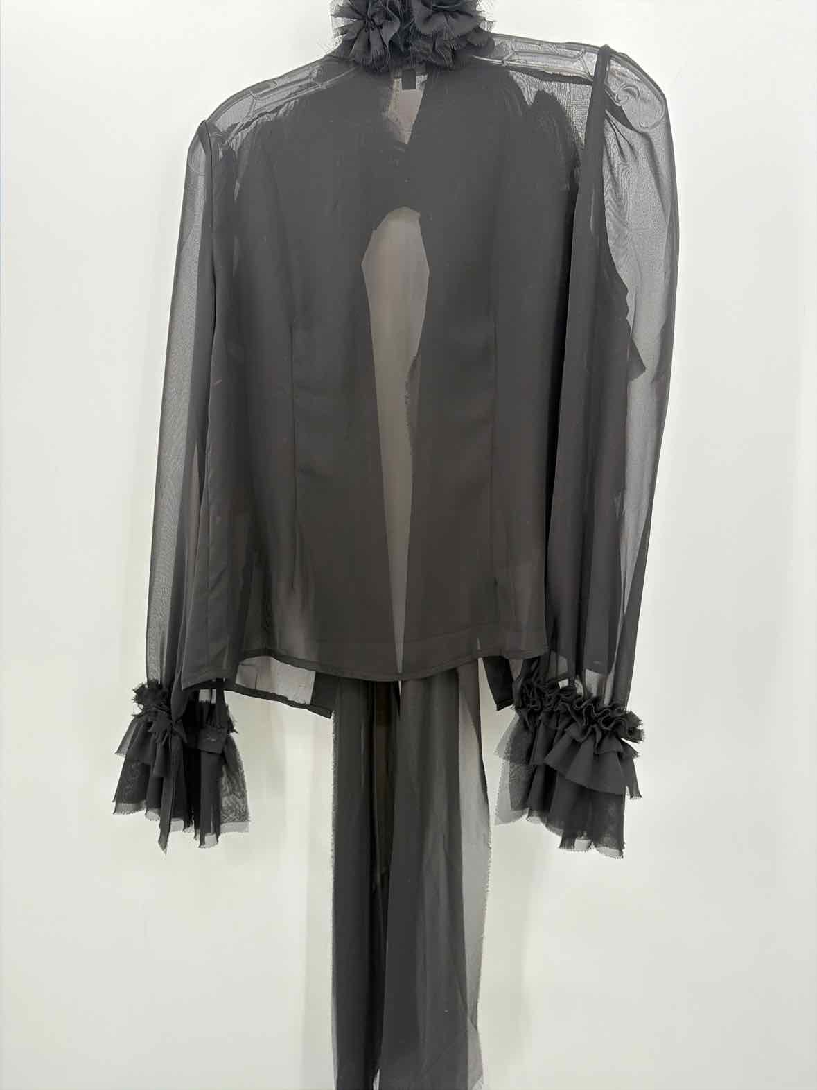 Gracia Black Size Small Button Down | True Fashionistas.