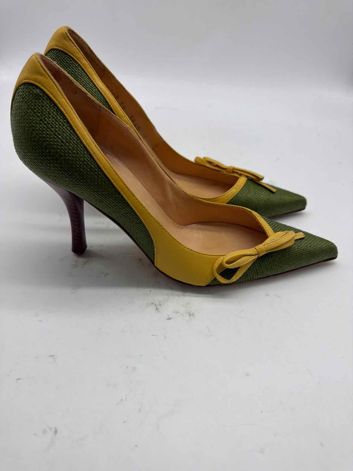 Pre-Owned Giuseppe Zanotti Green Size 6 Pump Heels | True Fashionistas.