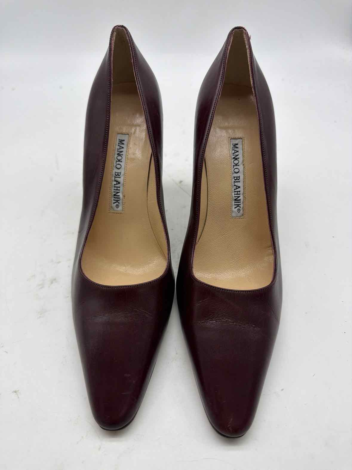 Pre-Owned Manolo Blahnik Purple Size 36.5 Pump Heels | True Fashionistas.