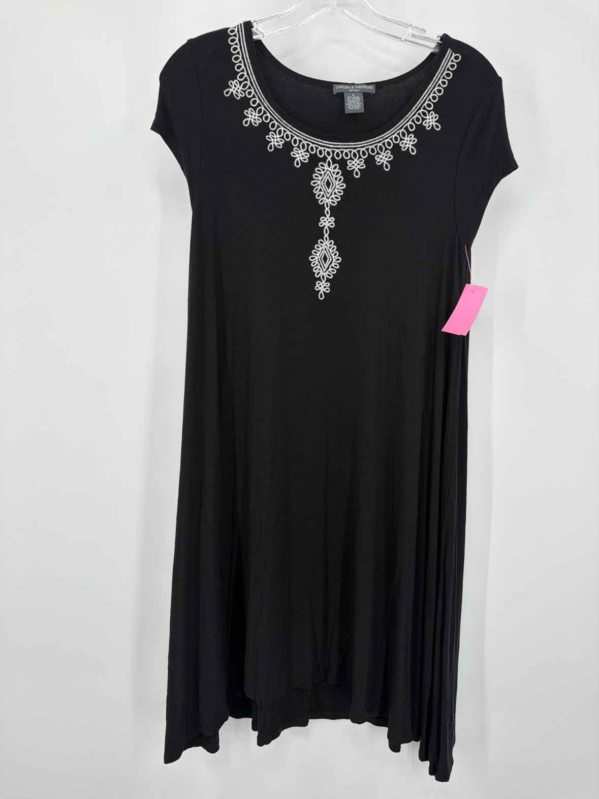 Pre-Owned Chelsea & Theodore Black Size Small Short Sleeveless Dress | True Fashionistas.