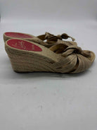 Pre-Owned Christian Louboutin Tan Size 39 Wedge Heels | True Fashionistas.