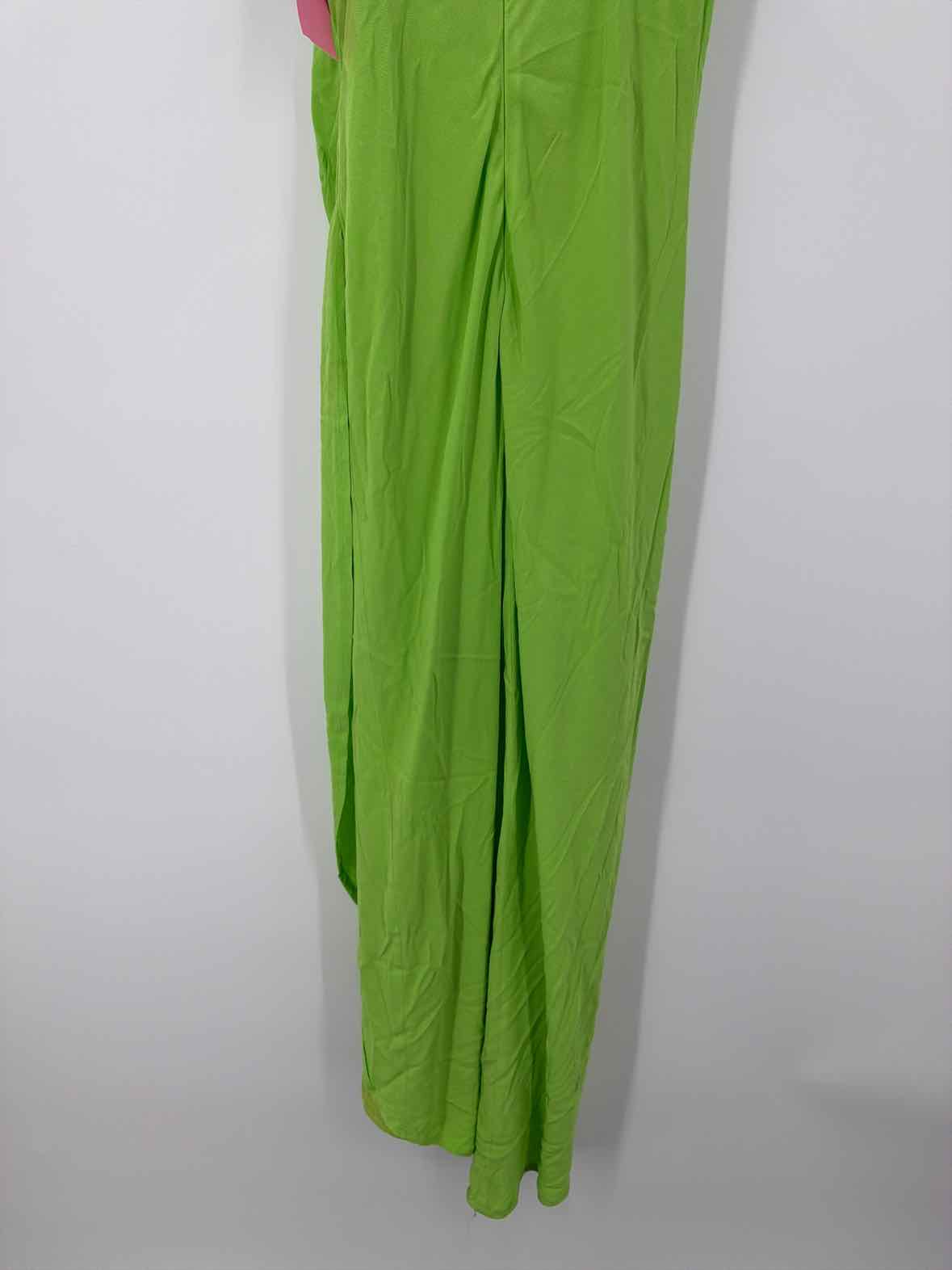 Pre-Owned Lovers + Friends Green Size Medium Midi Sleeveless Dress | True Fashionistas.