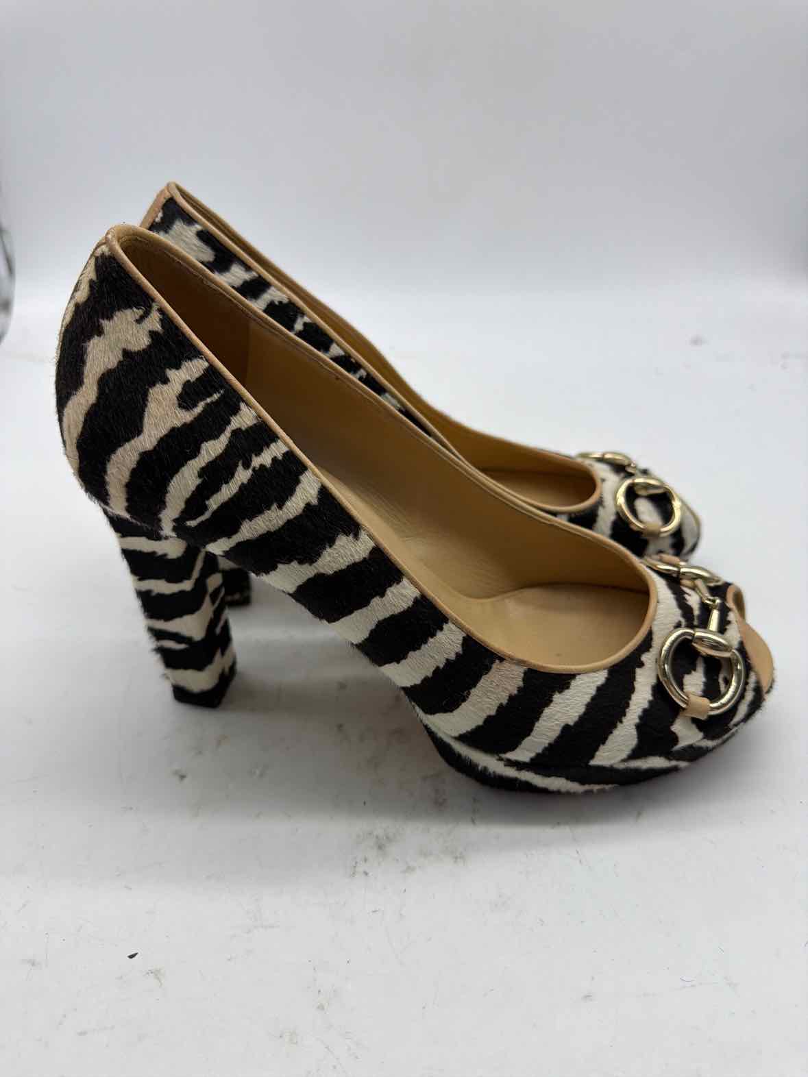 Pre-Owned Prada Grey Size 6.5 Suede Slip On Flats | True Fashionistas.