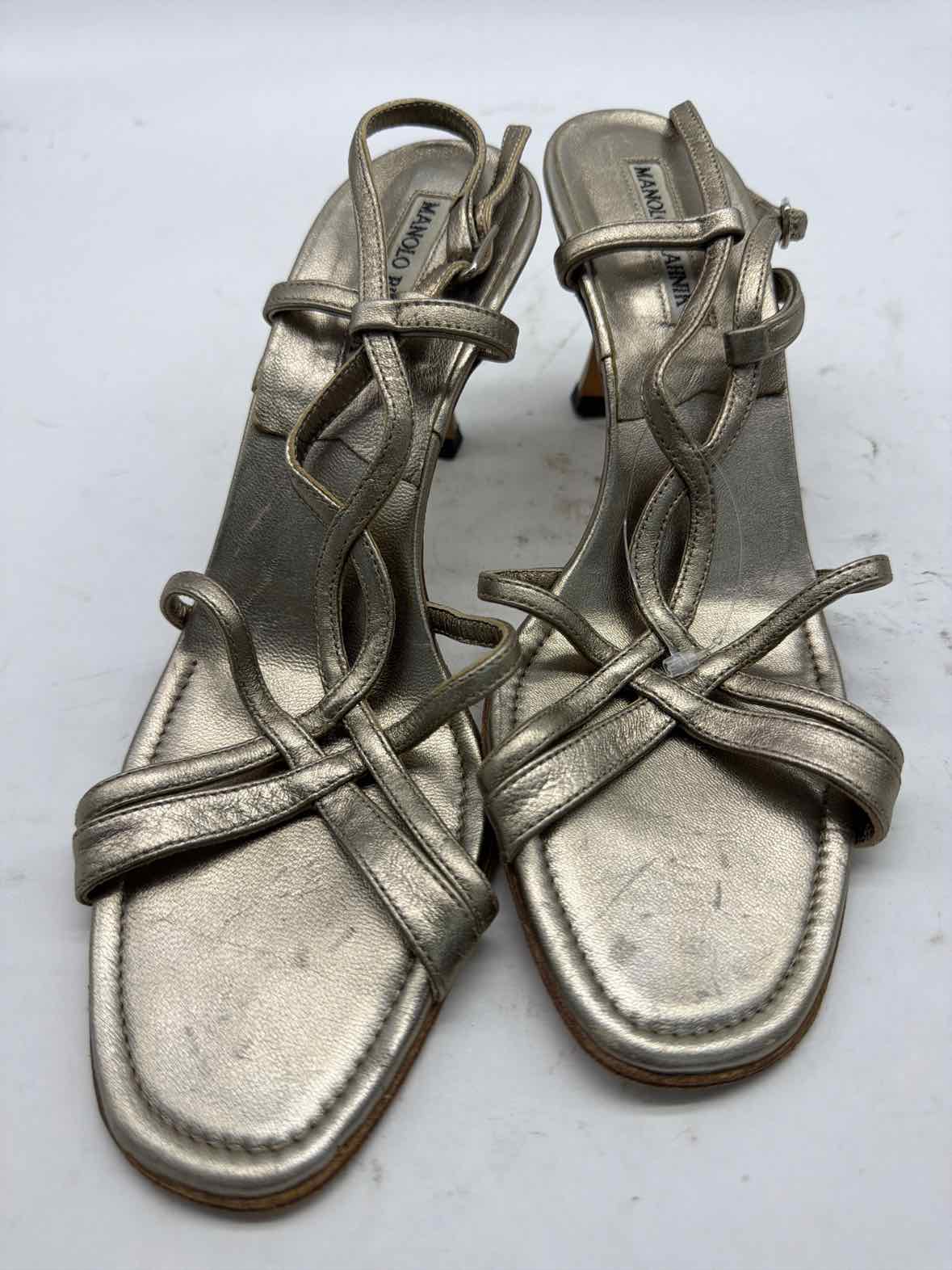 Pre-Owned Manolo Blahnik Gold Size 7.5 Strappy Heels | True Fashionistas.