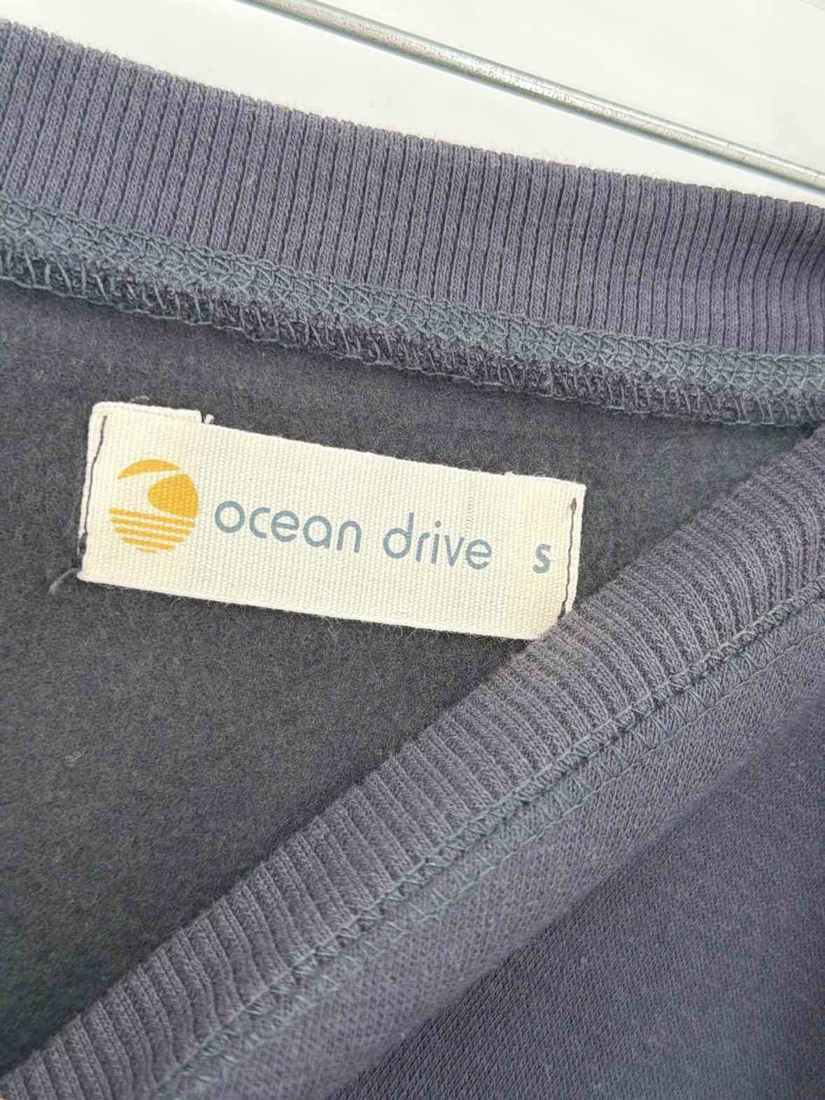 Pre-Owned Ocean Drive Grey Size Small Sweatshirt | True Fashionistas.