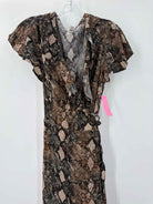 Pre-Owned Chelsea 28 Brown Size Medium Short Short Sleeve Dress | True Fashionistas.