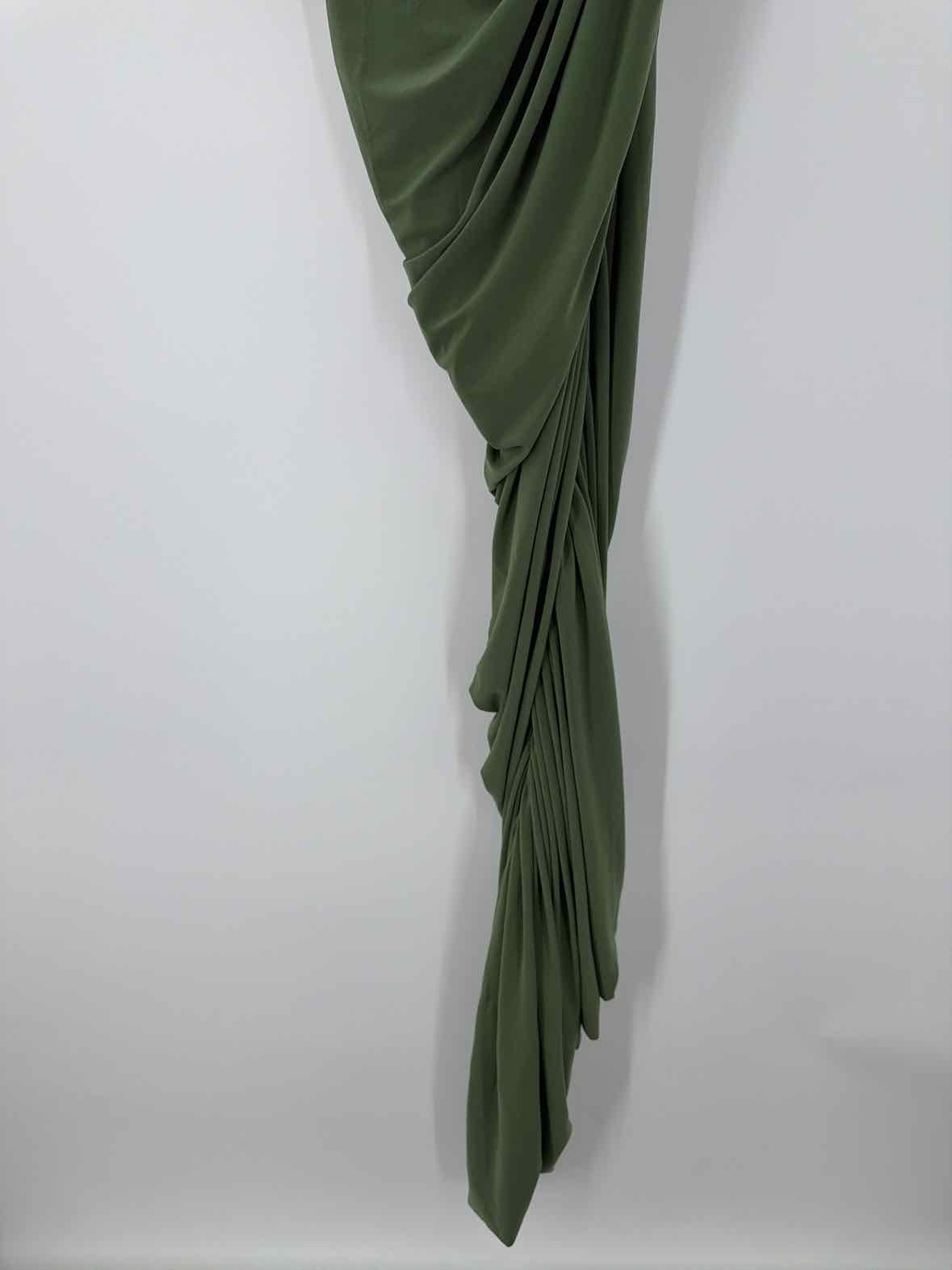 Pre-Owned Norma Kamali Green Size Small Long Sleeveless Dress | True Fashionistas.