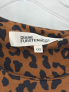Pre-Owned Diane Von Furstenberg Brown Size XXS Leopard Midi Long Sleeve Dress | True Fashionistas.