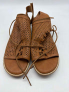 Pre-Owned Sofft Tan Size 9.5 Caged Flats | True Fashionistas.