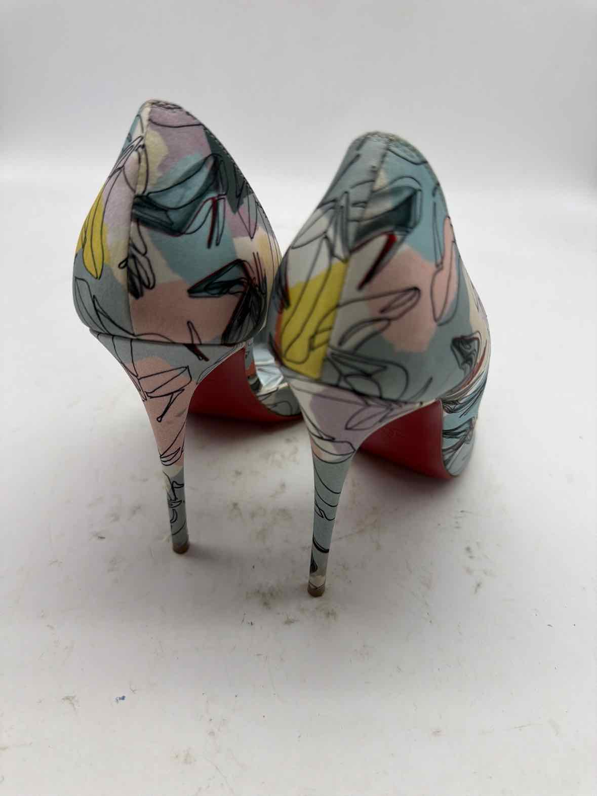 Pre-Owned Christian Louboutin Blue Size 38 D'orsay Heels | True Fashionistas.
