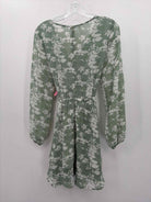 Dokotoo Green Size Small Short Long Sleeve Dress | True Fashionistas.
