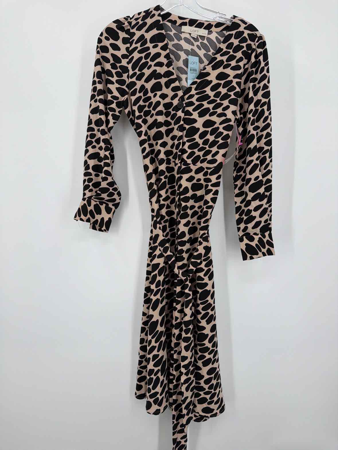 Pre-Owned Loft Black Size 2 Short Long Sleeve Dress | True Fashionistas.