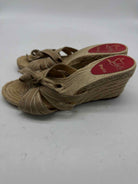 Pre-Owned Christian Louboutin Tan Size 39 Wedge Heels | True Fashionistas.