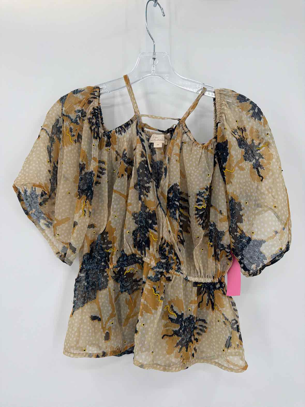 Pre-Owned Let Me Be Tan Size XS Blouse | True Fashionistas.