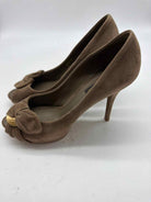 Pre-Owned Louis Vuitton Tan Size 8 Peep Toe Heels | True Fashionistas.