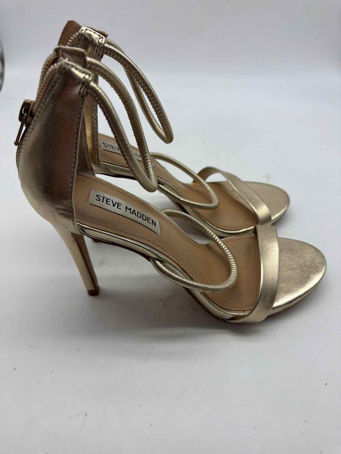 Pre-Owned Steve Madden Gold Size 8 Strappy Heels | True Fashionistas.