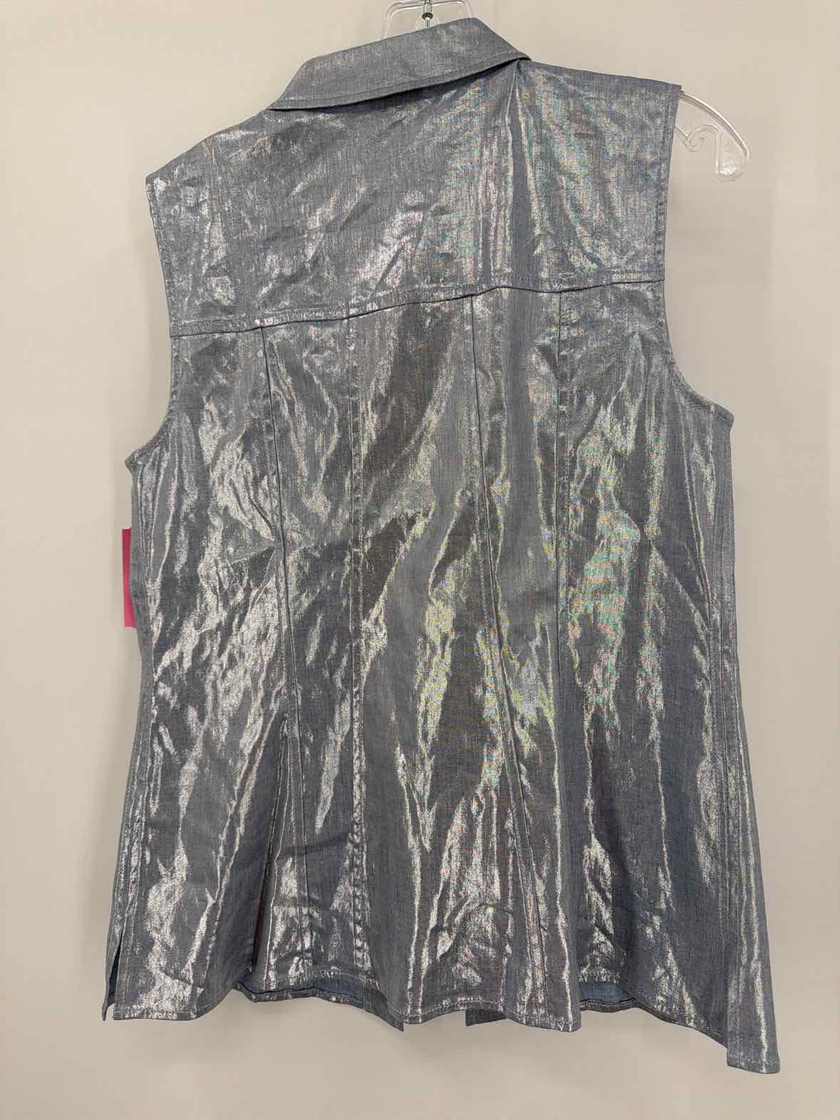 Pre-Owned Worth Blue Size 12 Tank Top | True Fashionistas.