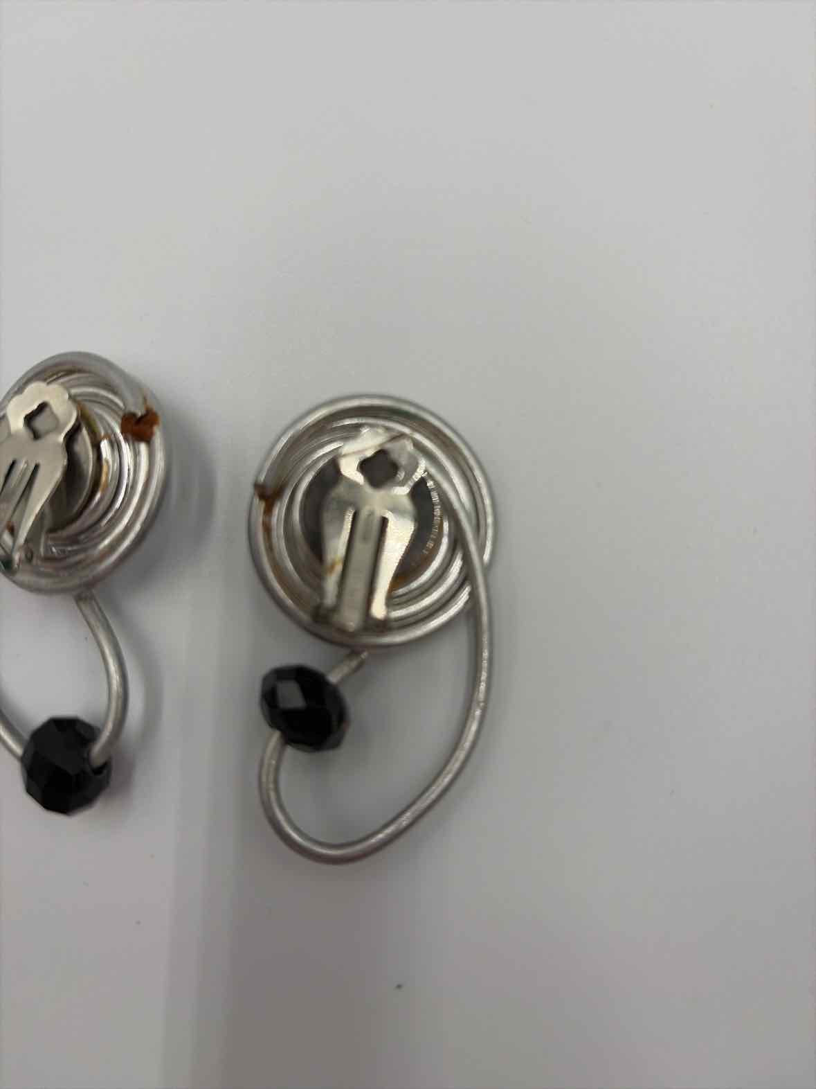 Jeff Lieb Silver clip Drop Earrings | True Fashionistas.