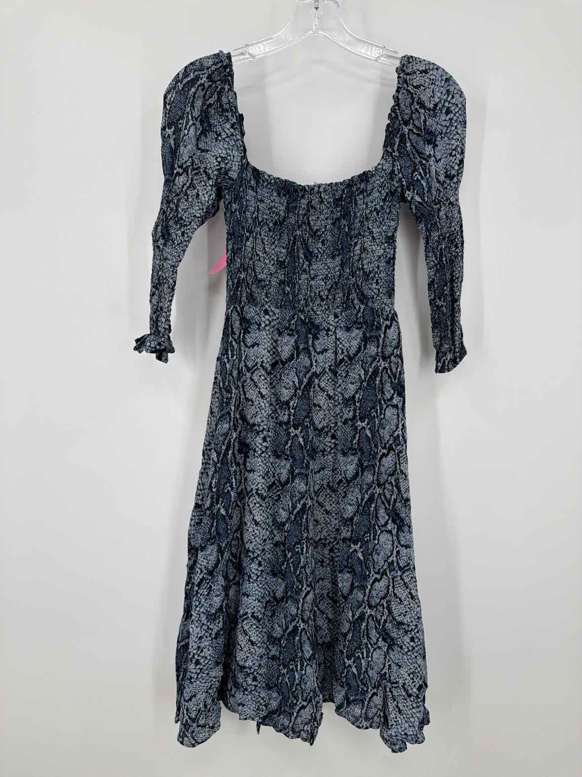 Pre-Owned Reformation Navy Size XS Long Long Sleeve Dress | True Fashionistas.