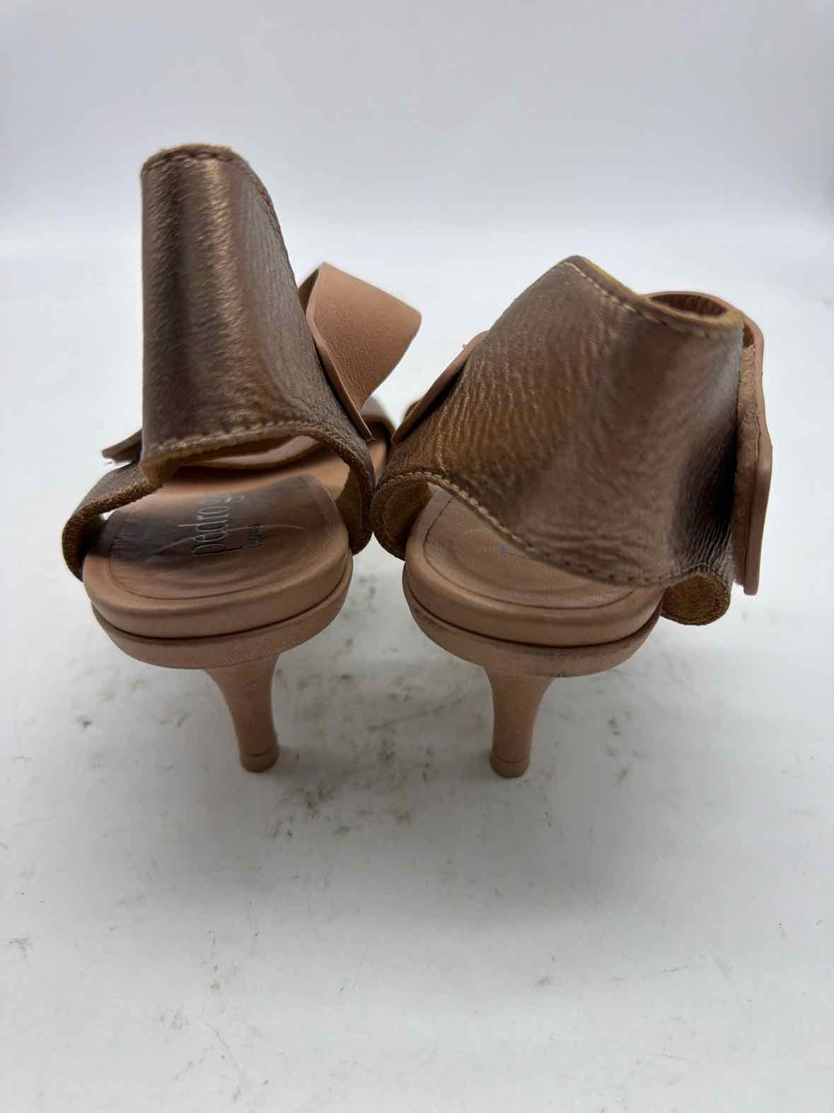 Pre-Owned Pedro Garcia Tan Size 39 Strappy Strappy Heels | True Fashionistas.