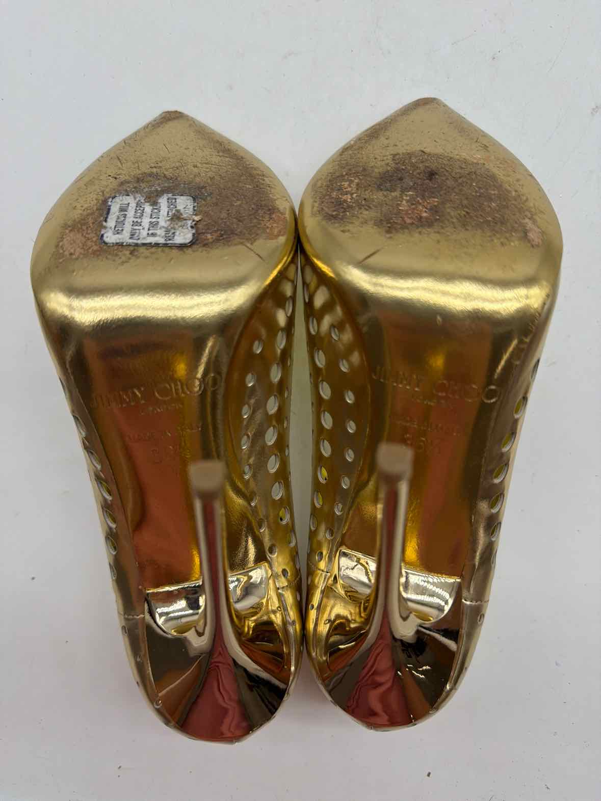 Pre-Owned Jimmy Choo Gold Size 36.5 Pump Heels | True Fashionistas.