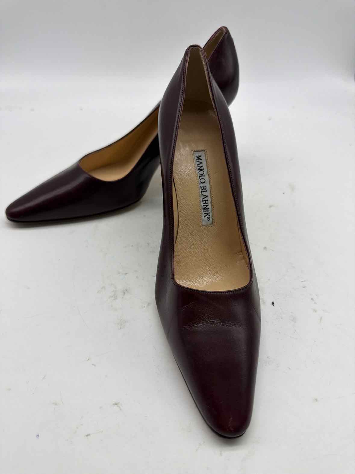 Pre-Owned Manolo Blahnik Purple Size 36.5 Pump Heels | True Fashionistas.