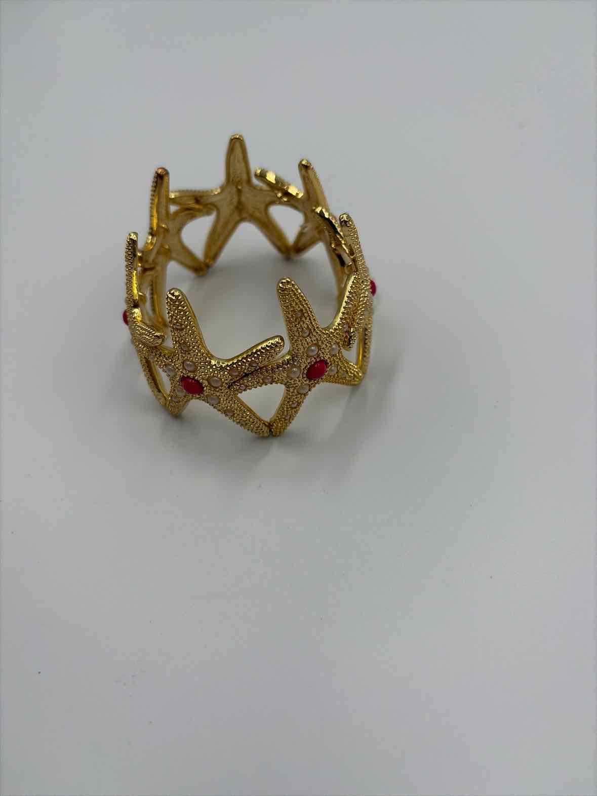 Lilly Pulitzer Gold Cuff Bracelet | True Fashionistas.