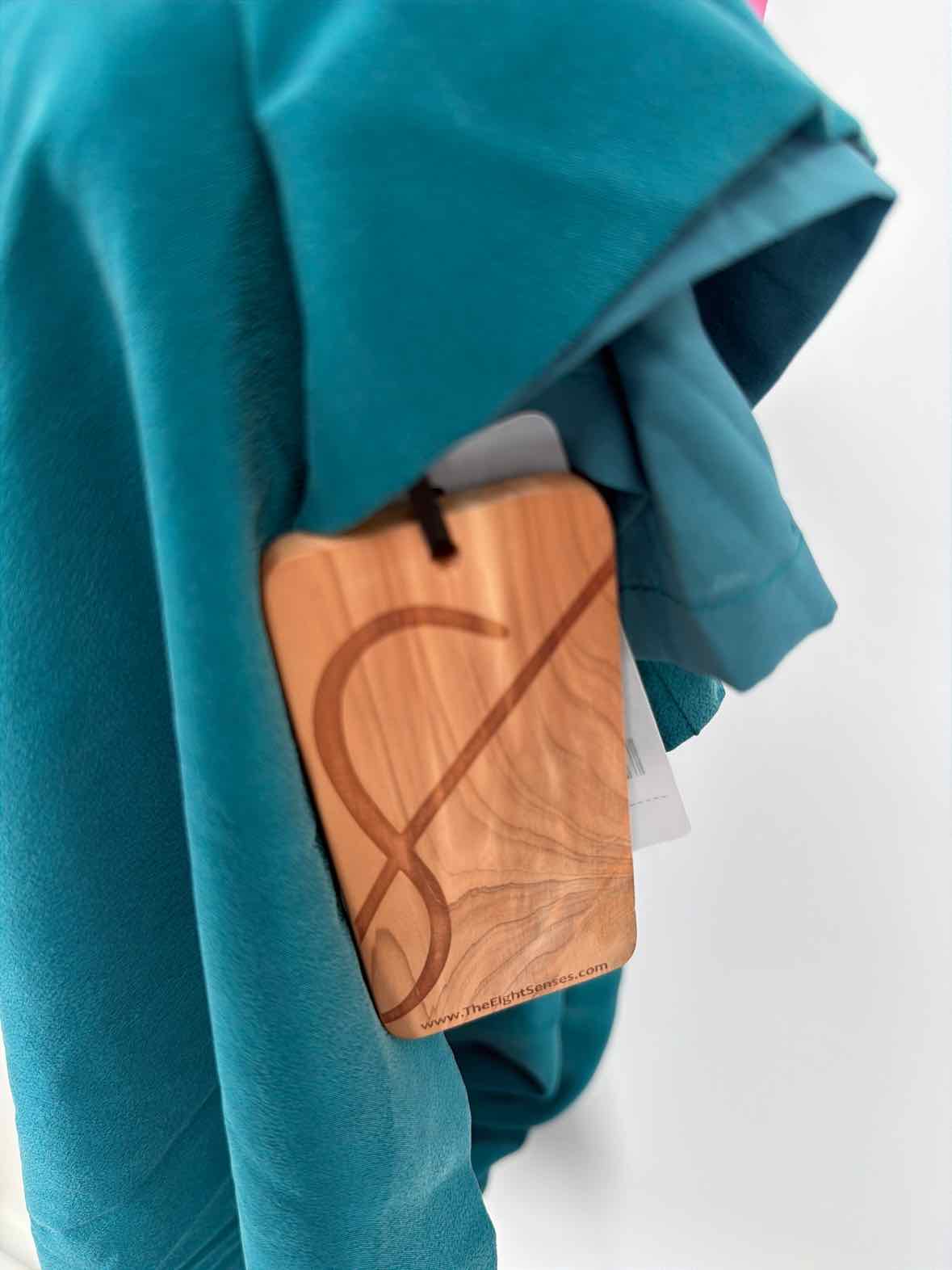 Pre-Owned The Eight Senses Blue Size XL Long Sleeveless Dress | True Fashionistas.