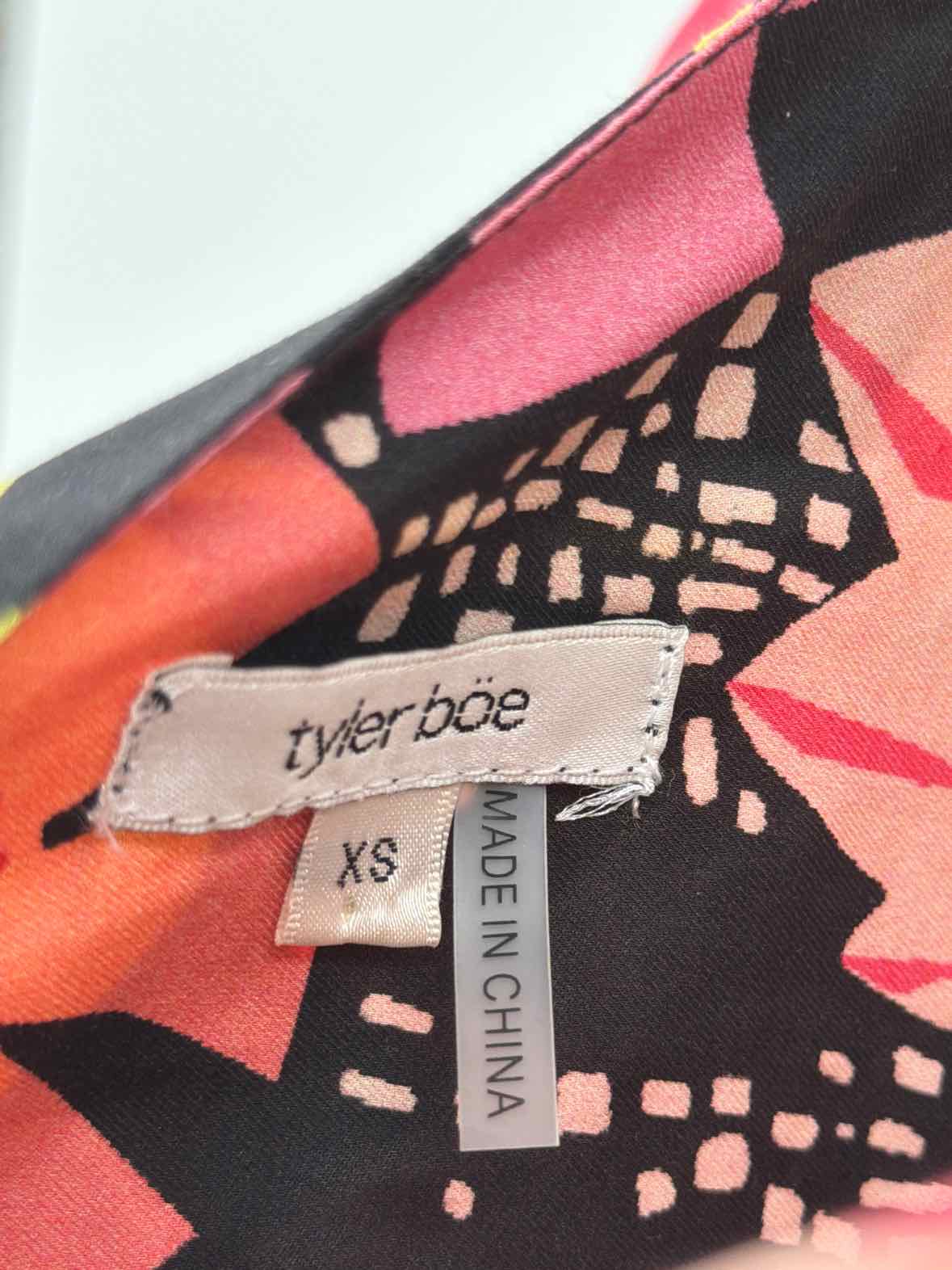 Pre-Owned Tyler Boe Pink Size XS Long Short Sleeve Dress | True Fashionistas.